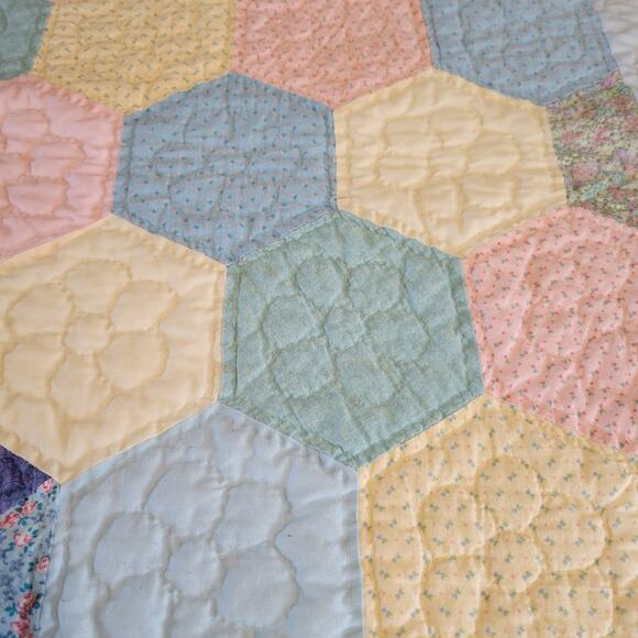 Handmade Hexagon Patchwork Quilt 51x39 Vintage Pastel 1990 Baby Lap Throw - Picture 14 of 16